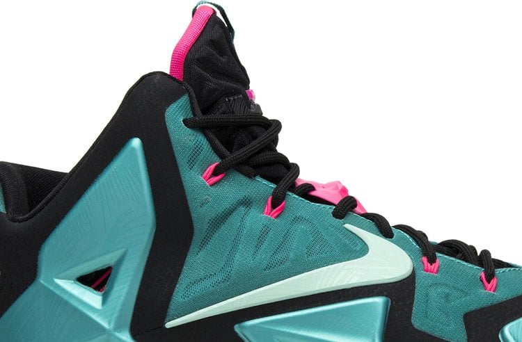 حذاء رياضي Nike LeBron 11 'South Beach' باللون الفيروزي