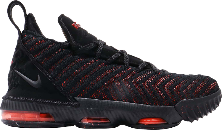 حذاء رياضي Nike LeBron 16 GS 'Fresh Bred' باللون الأسود