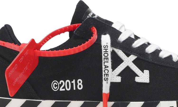 Off-White Vulc Low Top Black Sneakers, black