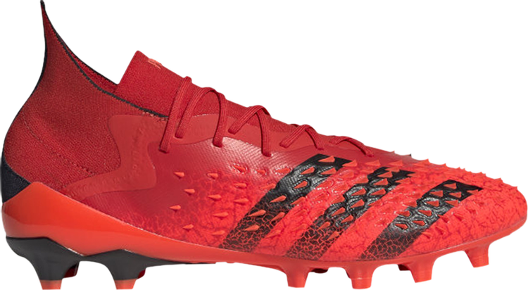 حذاء Adidas Predator Freak.1 AG 'Demonskin - Solar Red' باللون الأحمر