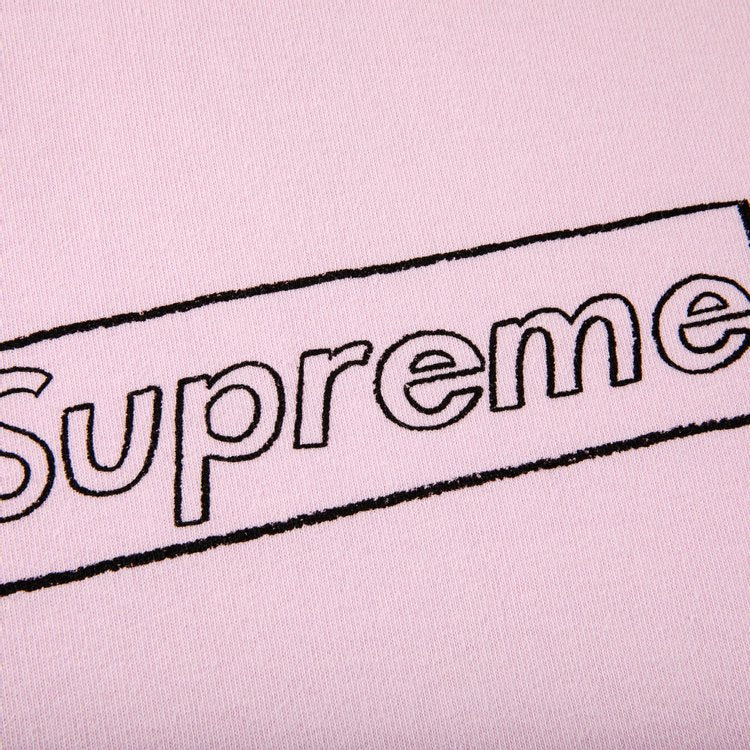 تي شيرت Supreme x KAWS Chalk Logo باللون الوردي الفاتح، وردي