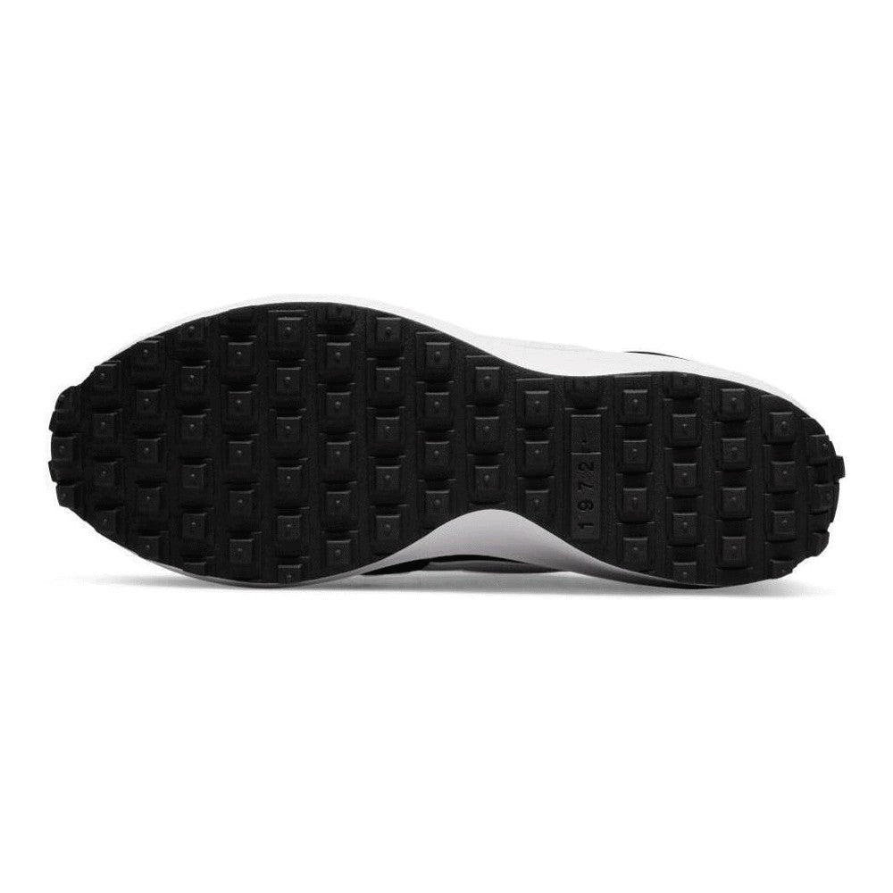 Nike Performance Waffle Debut sneakers, black