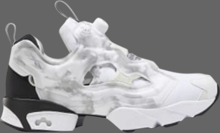 Sneakers instapump fury og 'legion of fury - wynn d. skies' Reebok, white