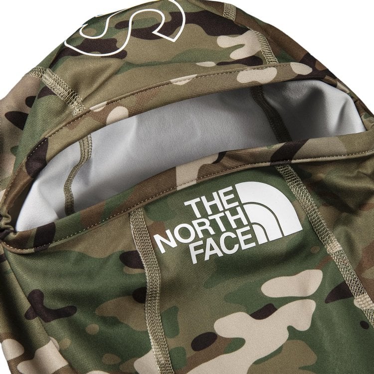 بلوزة طويلة الأكمام من Supreme x The North Face Base Layer "Multi Camo"، متعددة الألوان