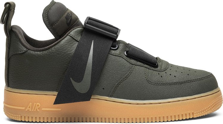 حذاء Nike Air Force 1 Low Utility باللون الأخضر "Sequoia"