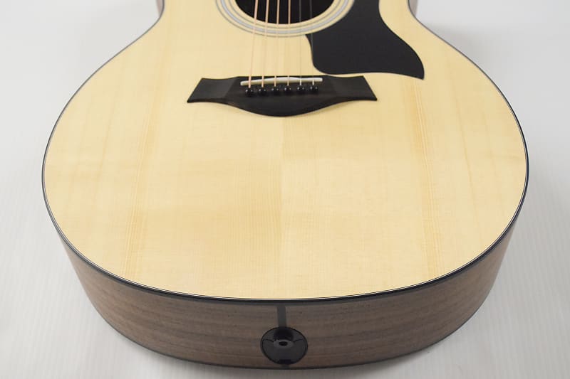 Taylor 114ce Acoustic-electric Guitar, natural color 114ce Acoustic-electric Guitar