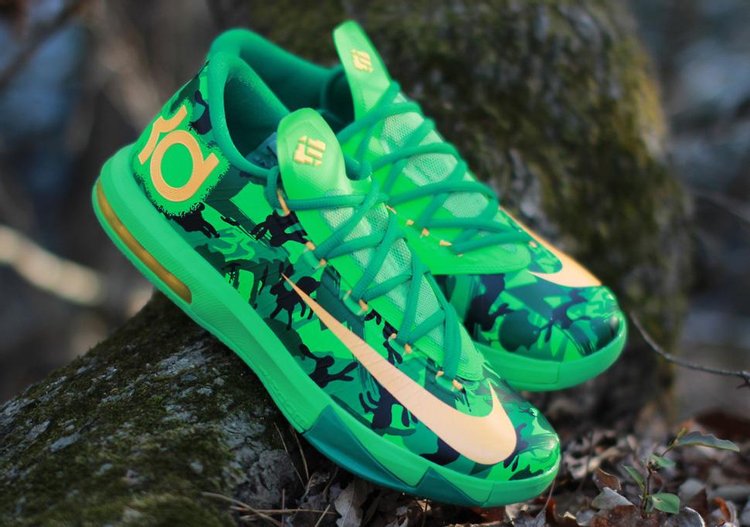 حذاء رياضي Nike KD 6 'Easter' باللون الأخضر