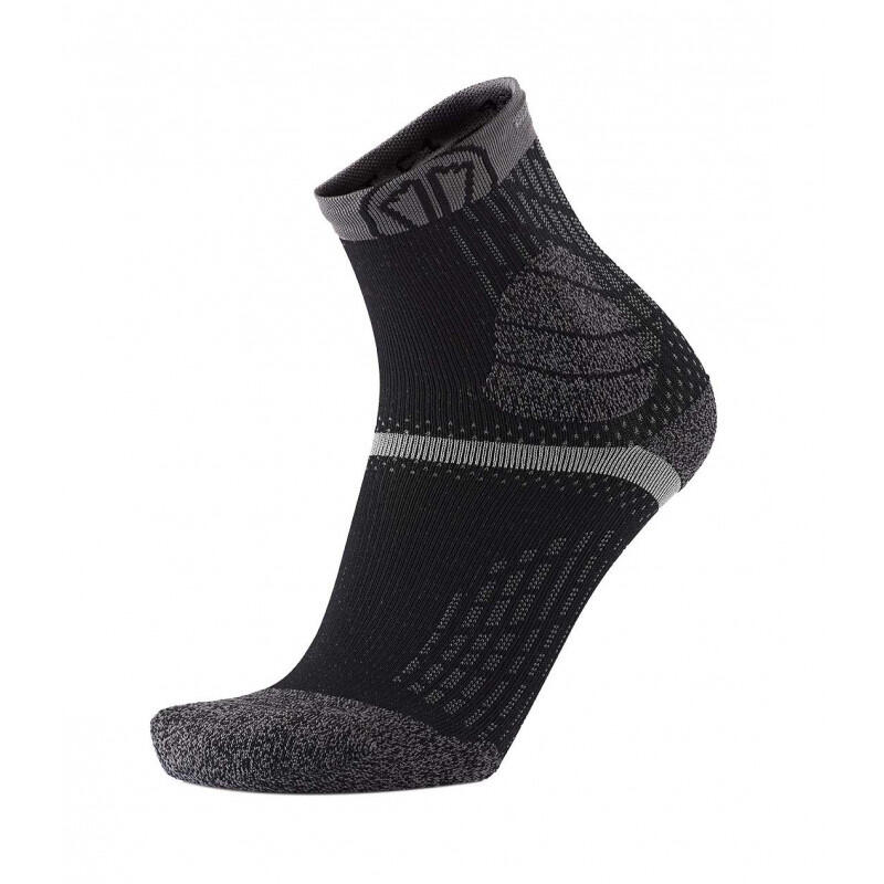 Trail running socks with reinforcement on ankles and toes - Trail Protect SIDAS, black