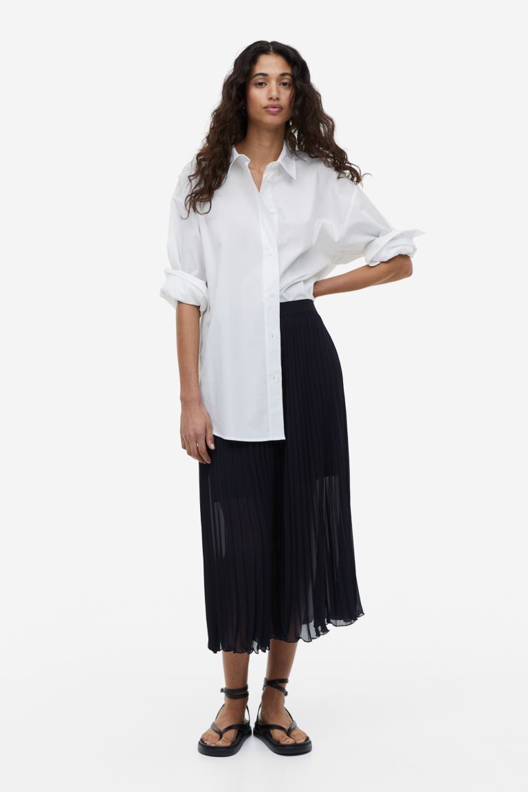 H&M pleated chiffon skirt, navy blue