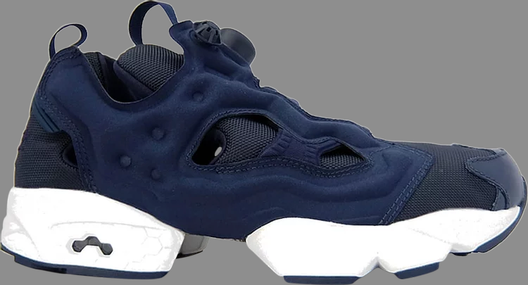 حذاء رياضي Reebok Instapump Fury OG باللون الأزرق الداكن