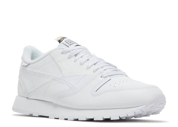 حذاء رياضي Reebok MAISON MARGIELA X CLASSIC LEATHER 'MEMORY OF - WHITE' باللون الأبيض