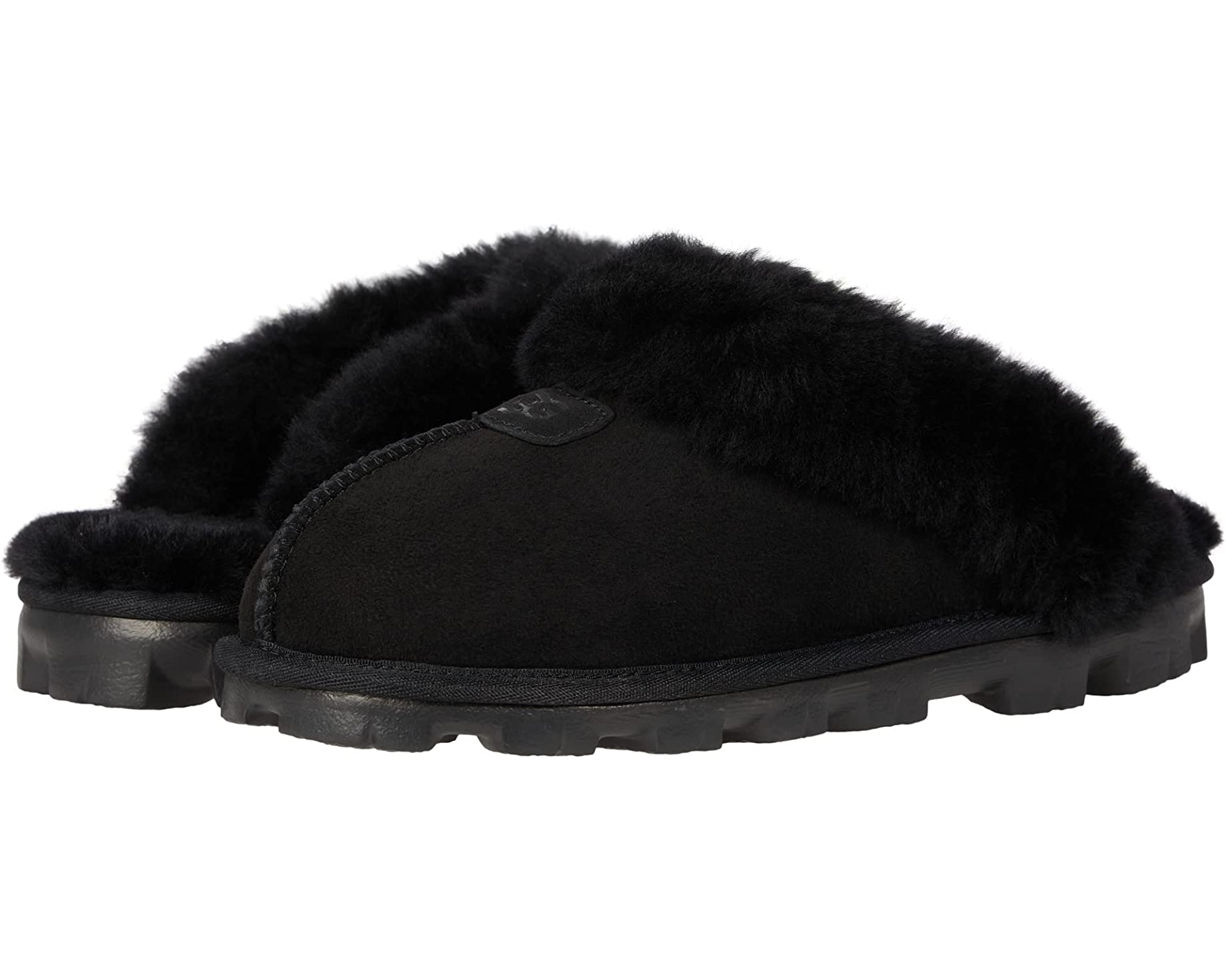 حذاء Coquette UGG باللون الأسود