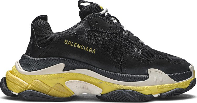 حذاء رياضي Balenciaga Triple S باللون الأسود والأصفر