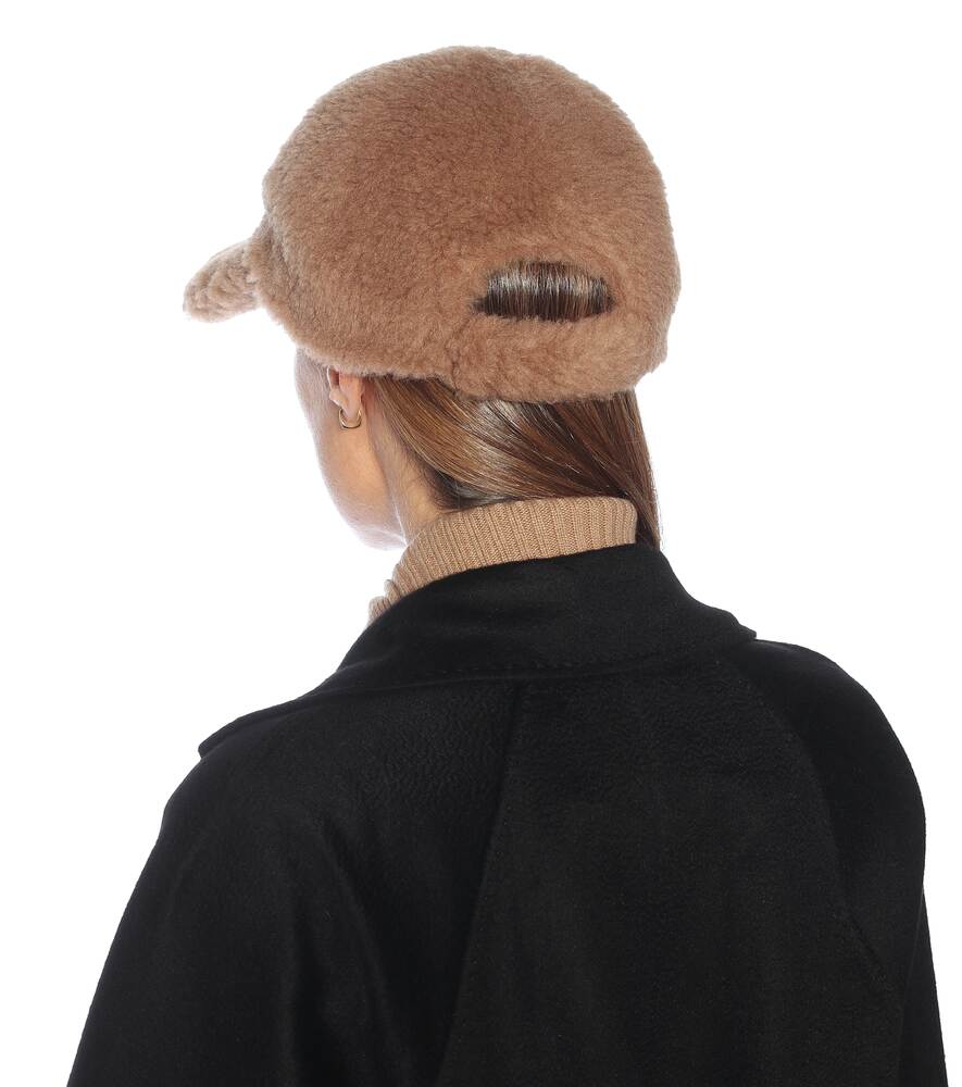 Editto Max Mara faux fur hat, brown