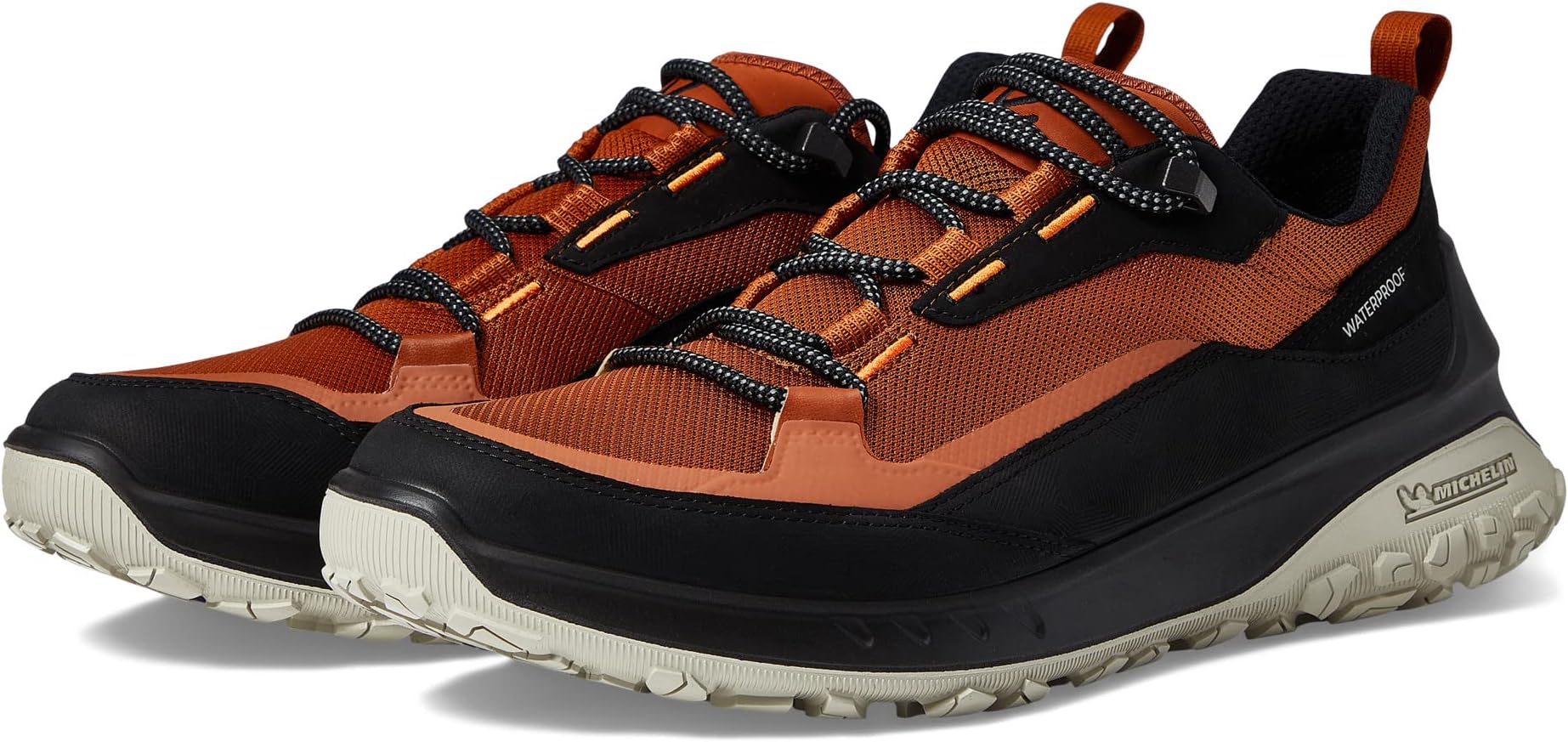 حذاء للمشي لمسافات طويلة مقاوم للماء Ultra Terrain Waterproof Low Hiking Shoe ECCO Sport، باللون الأسود/الكونياك