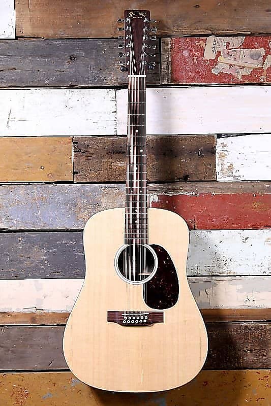 جيتار Martin D-X2E Dreadnought Acoustic-Electric ذو 12 وترًا - لون طبيعي