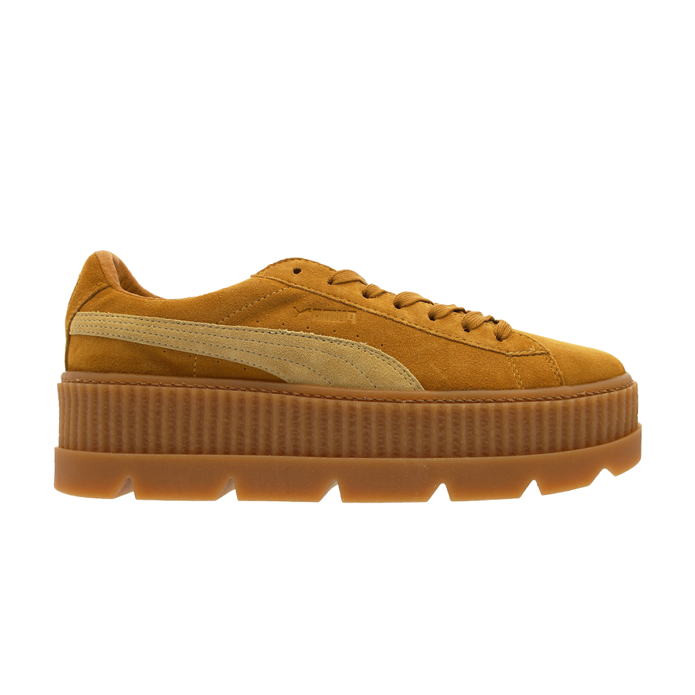 حذاء رياضي Fenty x Cleated Creeper Suede Puma باللون البني