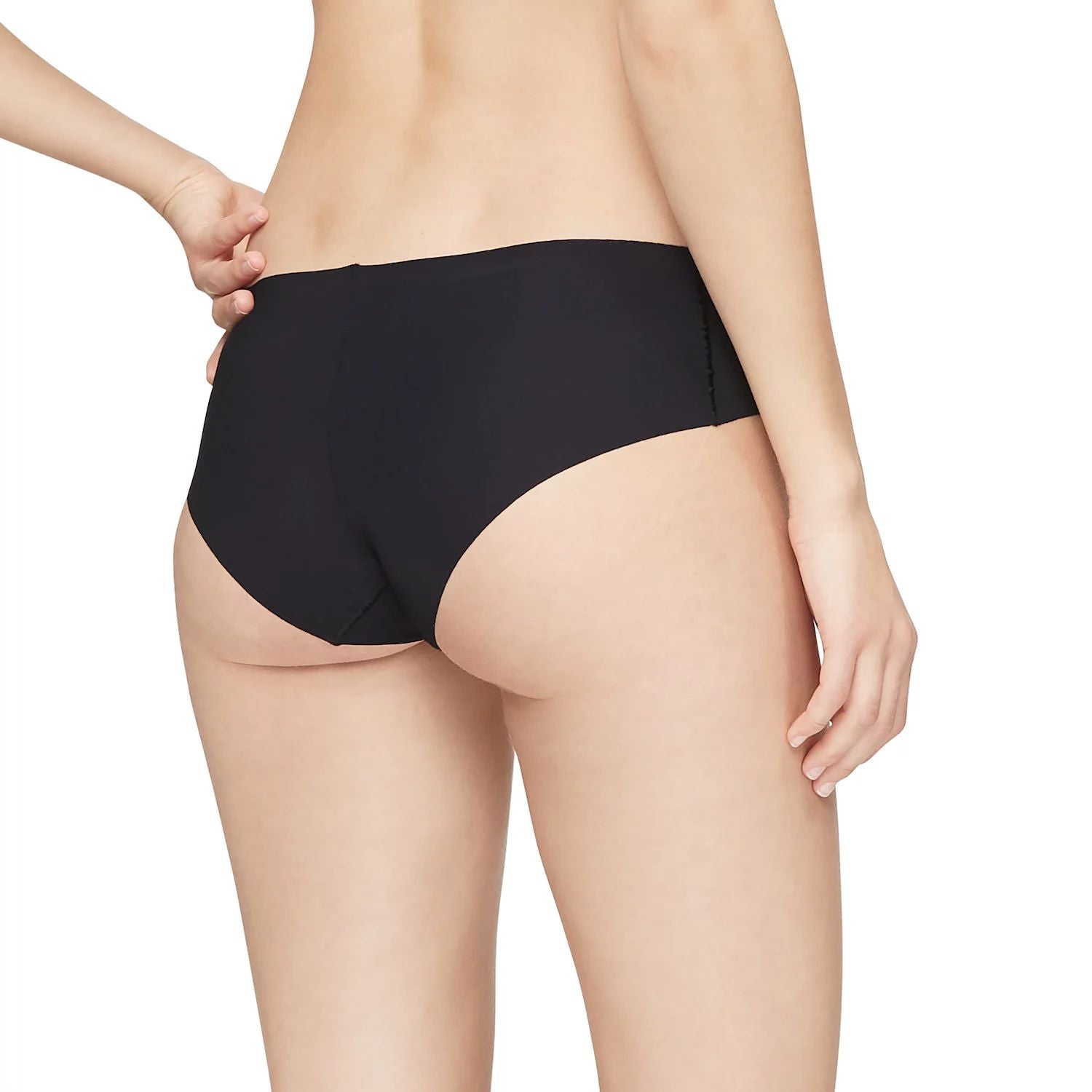 طقم ملابس داخلية نسائية من Calvin Klein Invisibles مكون من 3 قطع QD3559 Calvin Klein