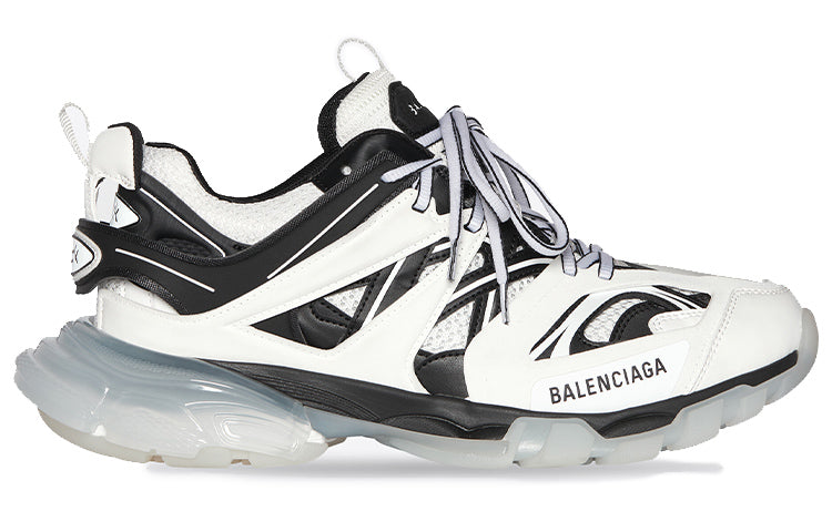 حذاء Balenciaga Track Daddy باللونين الأسود والأبيض