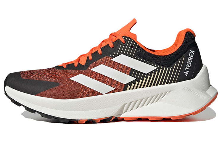 حذاء الجري على الطرق الوعرة للرجال من Adidas Terrex Soulstride