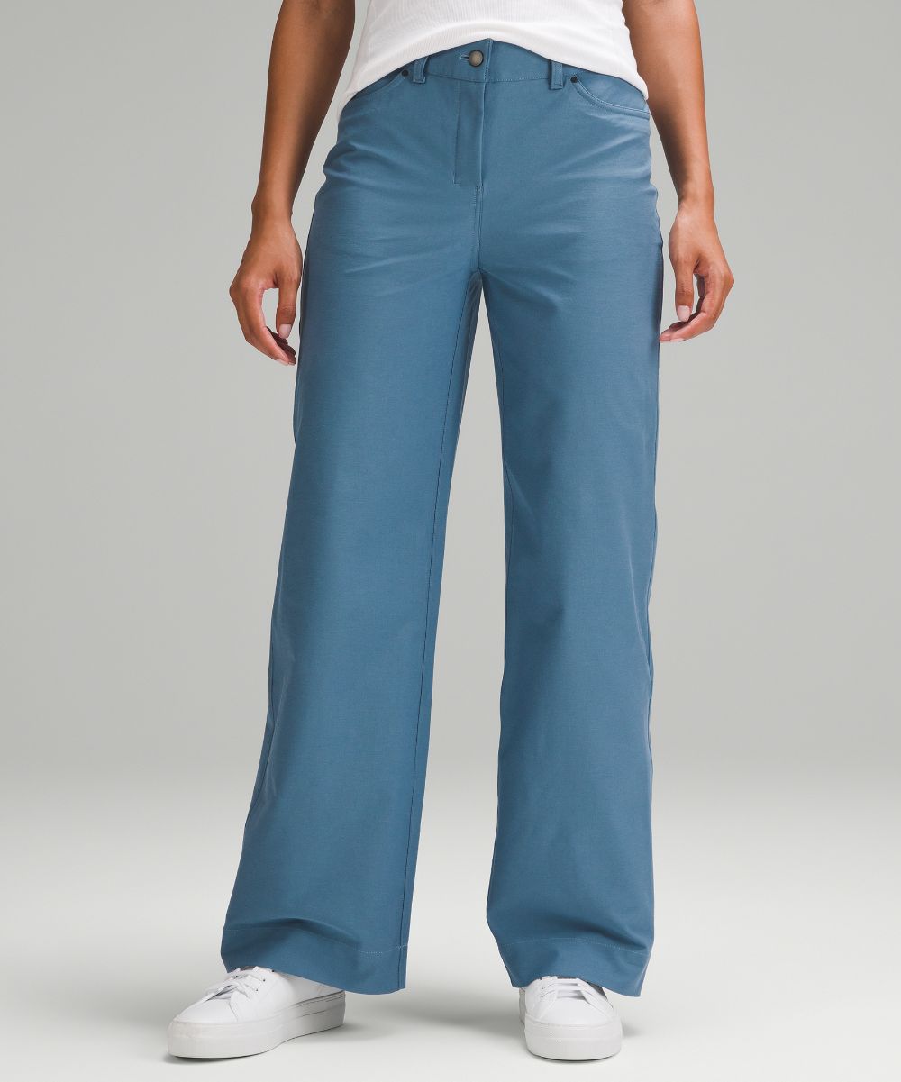 Lululemon pants, blue