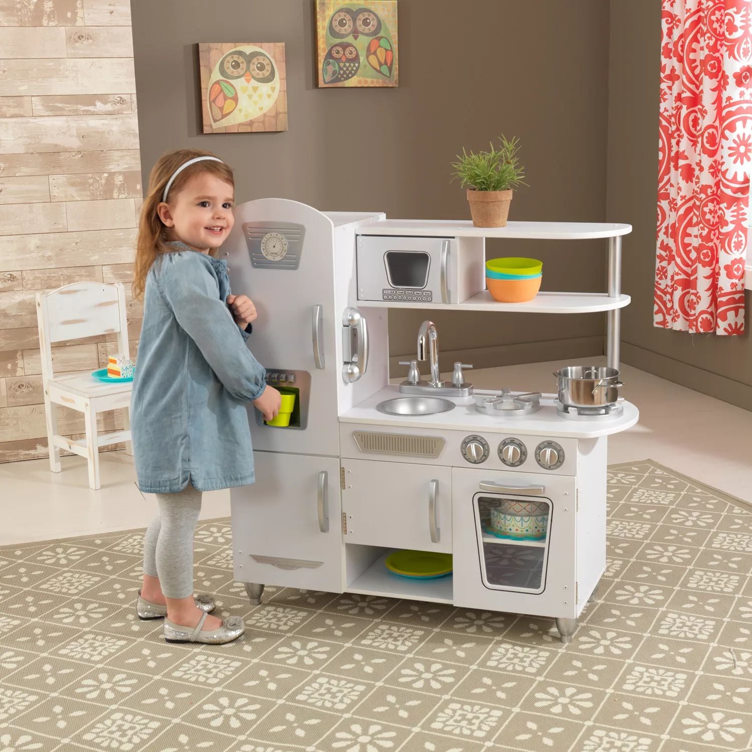 KidKraft White Vintage Kitchen KidKraft