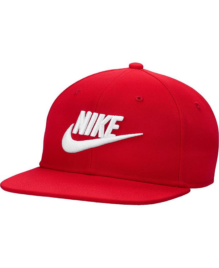 قبعة Futura Pro Performance Snapback من Nike باللون الأحمر للأولاد الكبار، باللون الأحمر