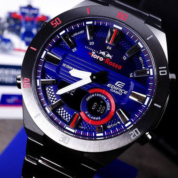 ساعة كاسيو EDIFICE Series SCUDERIA TORO ROSSO Sportses للرجال باللونين الأسود والأزرق، ساعة تناظرية باللون الأزرق