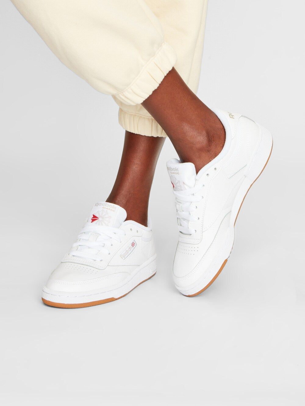 Sneakers Reebok CLUB C 85, white