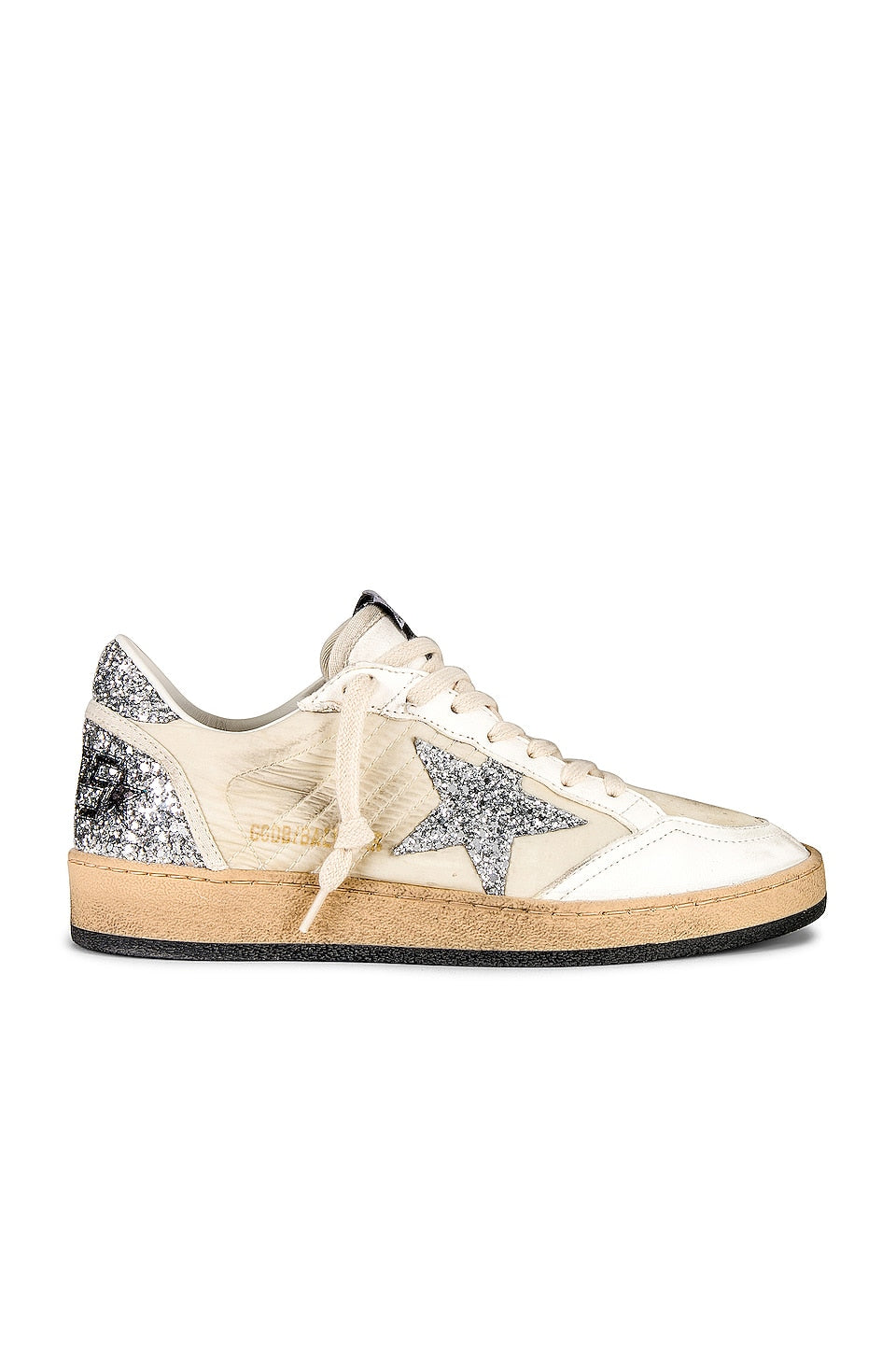 حذاء رياضي Golden Goose Ballstar باللون الأبيض والبيج والفضي