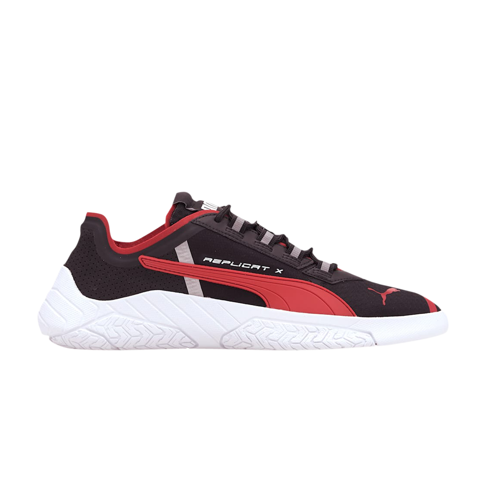 حذاء رياضي Ferrari x Replicat X Puma باللون الأحمر