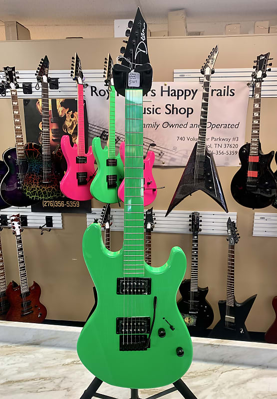 Electric guitar Dean Custom Zone Electric Guitar 2023 Nuclear Green