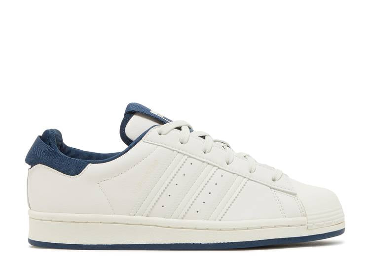 حذاء رياضي Adidas SUPERSTAR J 'CHALK WHITE CREW NAVY' باللون الأبيض