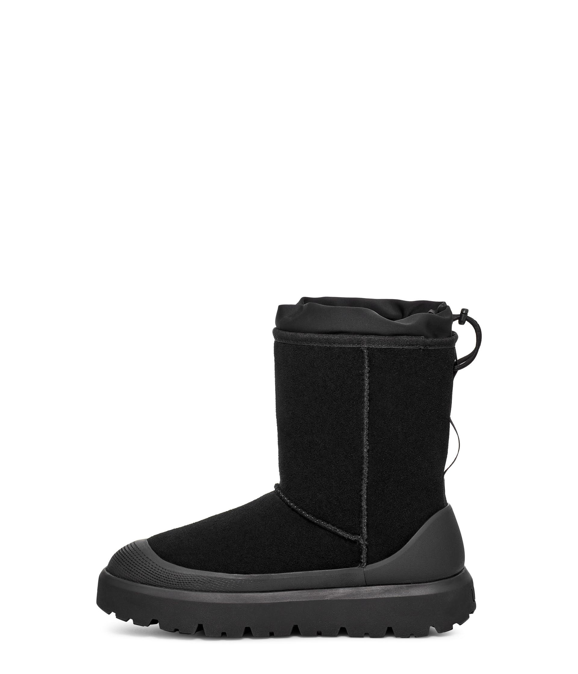 حذاء UGG Classic Short Weather Hybrid باللون الأسود