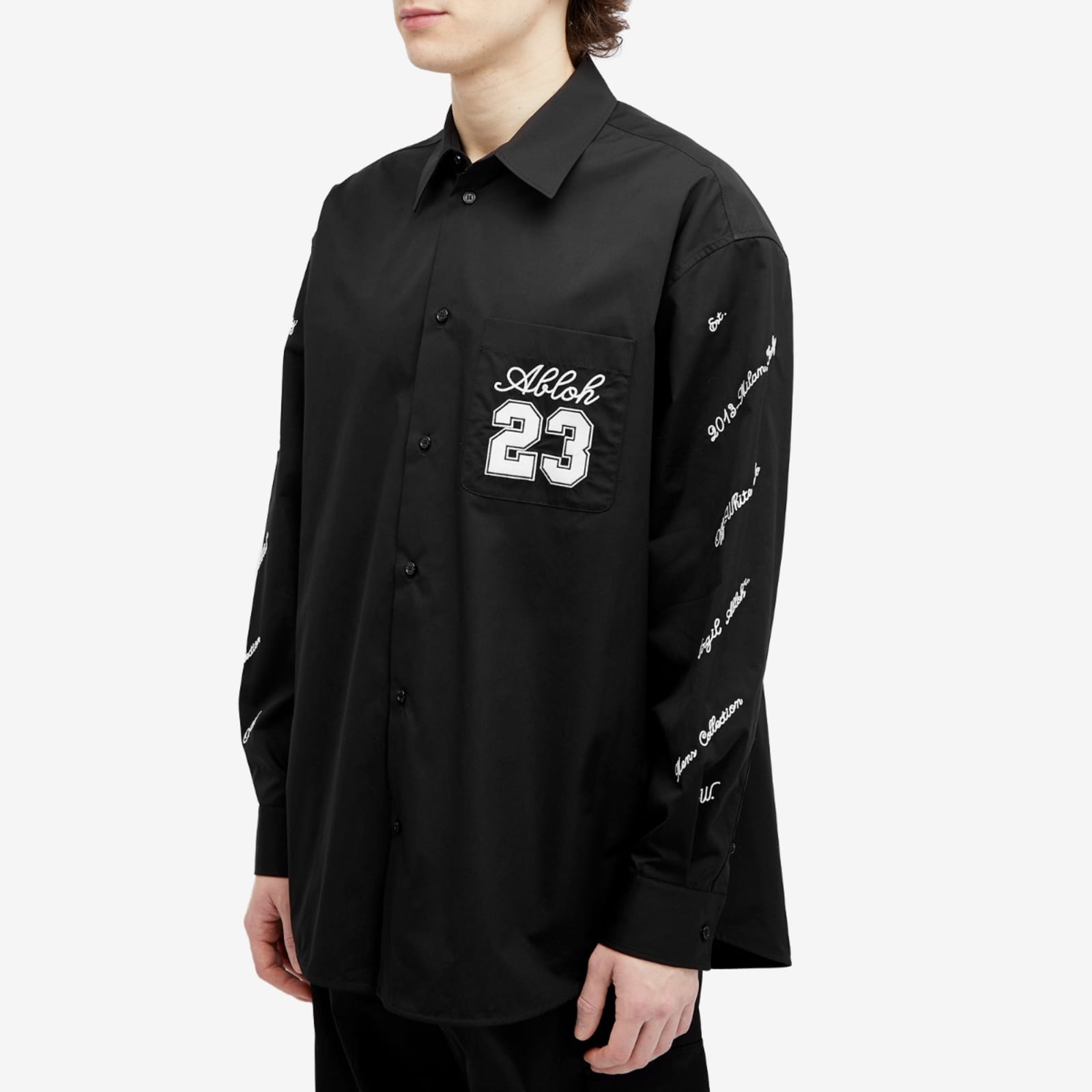 قميص Off-White 23 Abloh، باللونين الأسود والأبيض