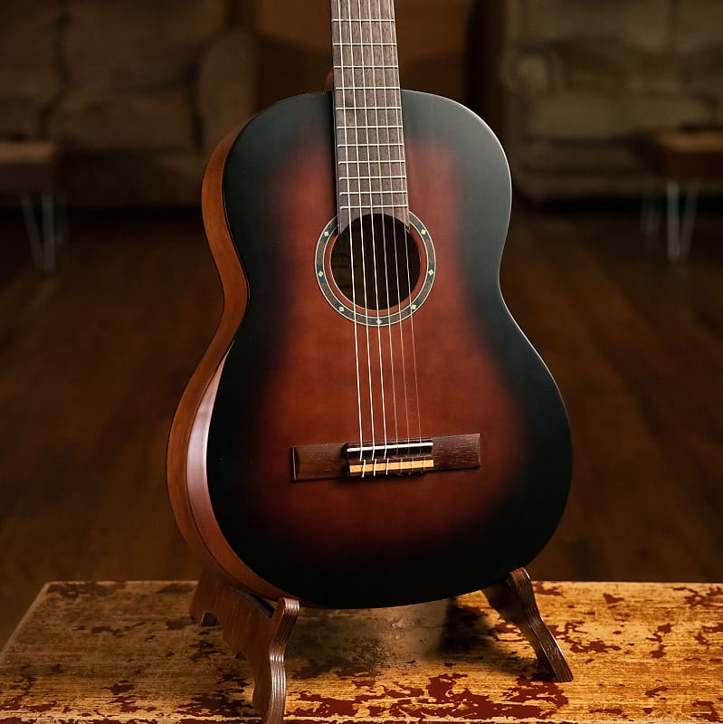 Acoustic guitar Ortega Family Series Pro Spruce/Catalpa Nylon Acoustic Guitar R55DLX-BFT