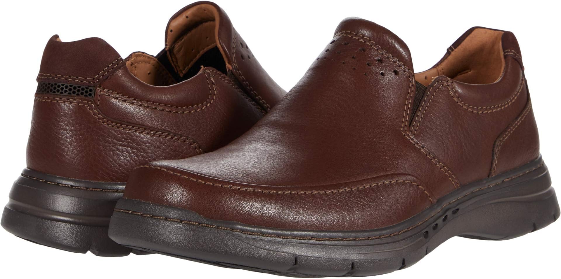 Un Brawley Step Clarks Loafers in Mahogany Tumbled Leather