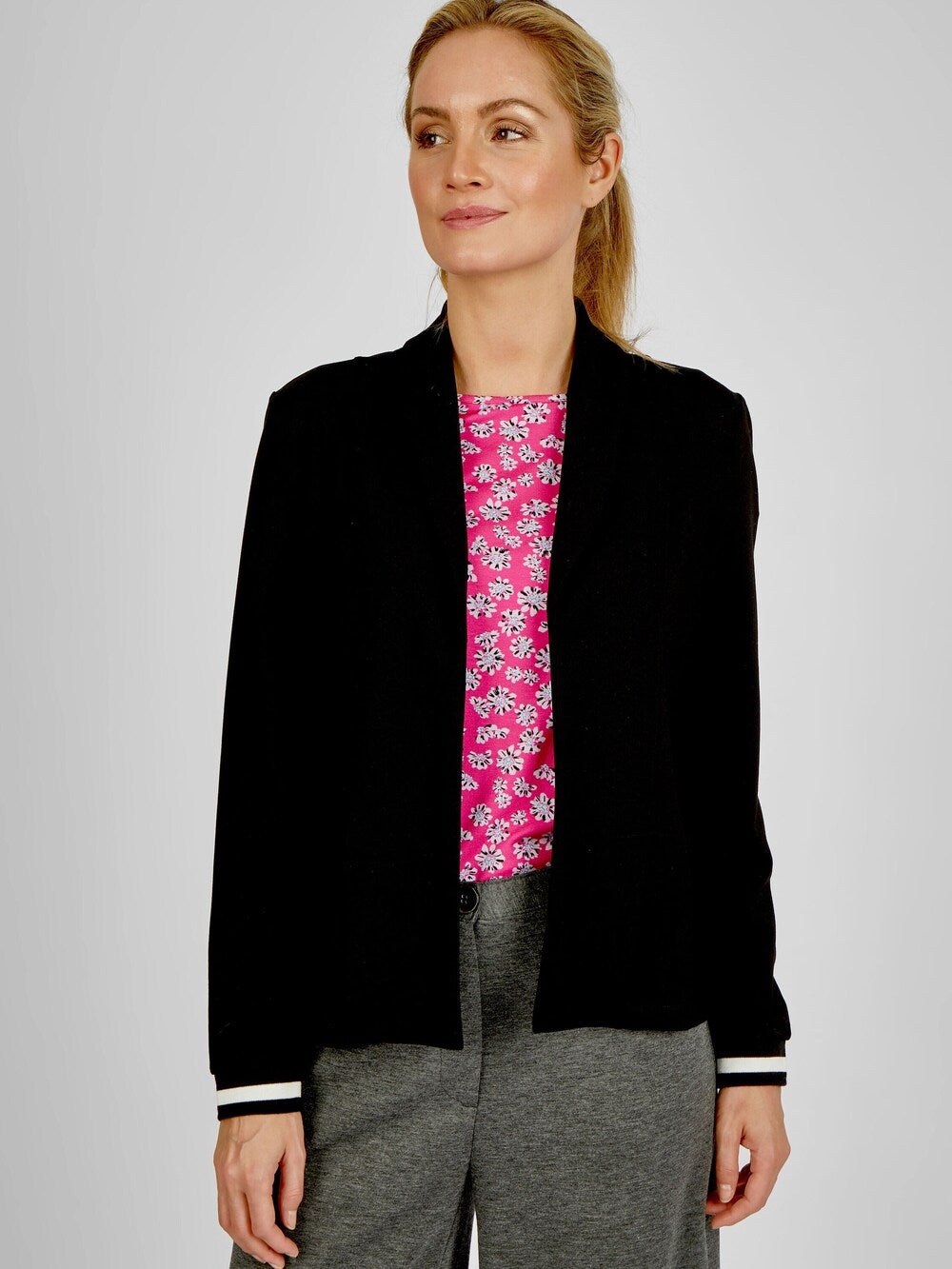 Lovely Sisters Bailey Blazer, black