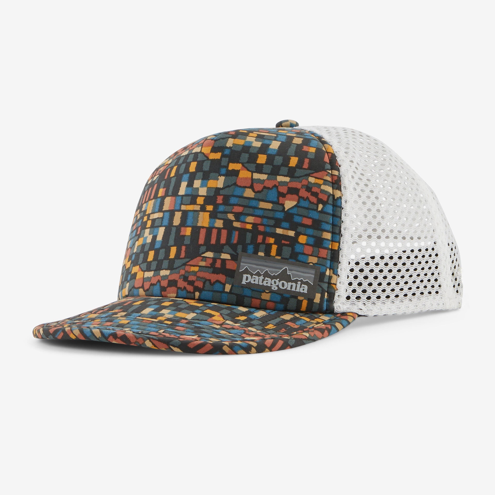 قبعة Patagonia Platypus Trucker من Fitz Roy Patchwork باللون الأسود