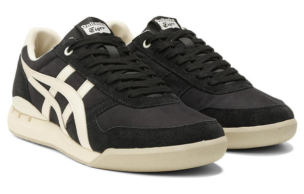 حذاء Onitsuka Tiger Ultimate 81 EX باللون الأسود والأبيض