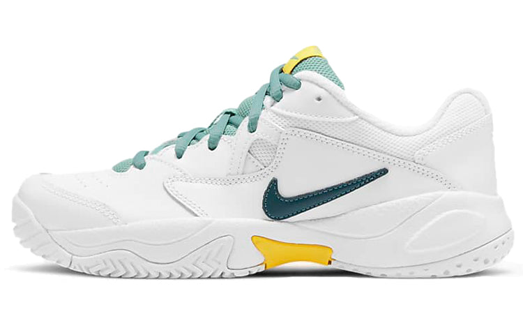 حذاء التنس Nike Court Lite 2 للسيدات