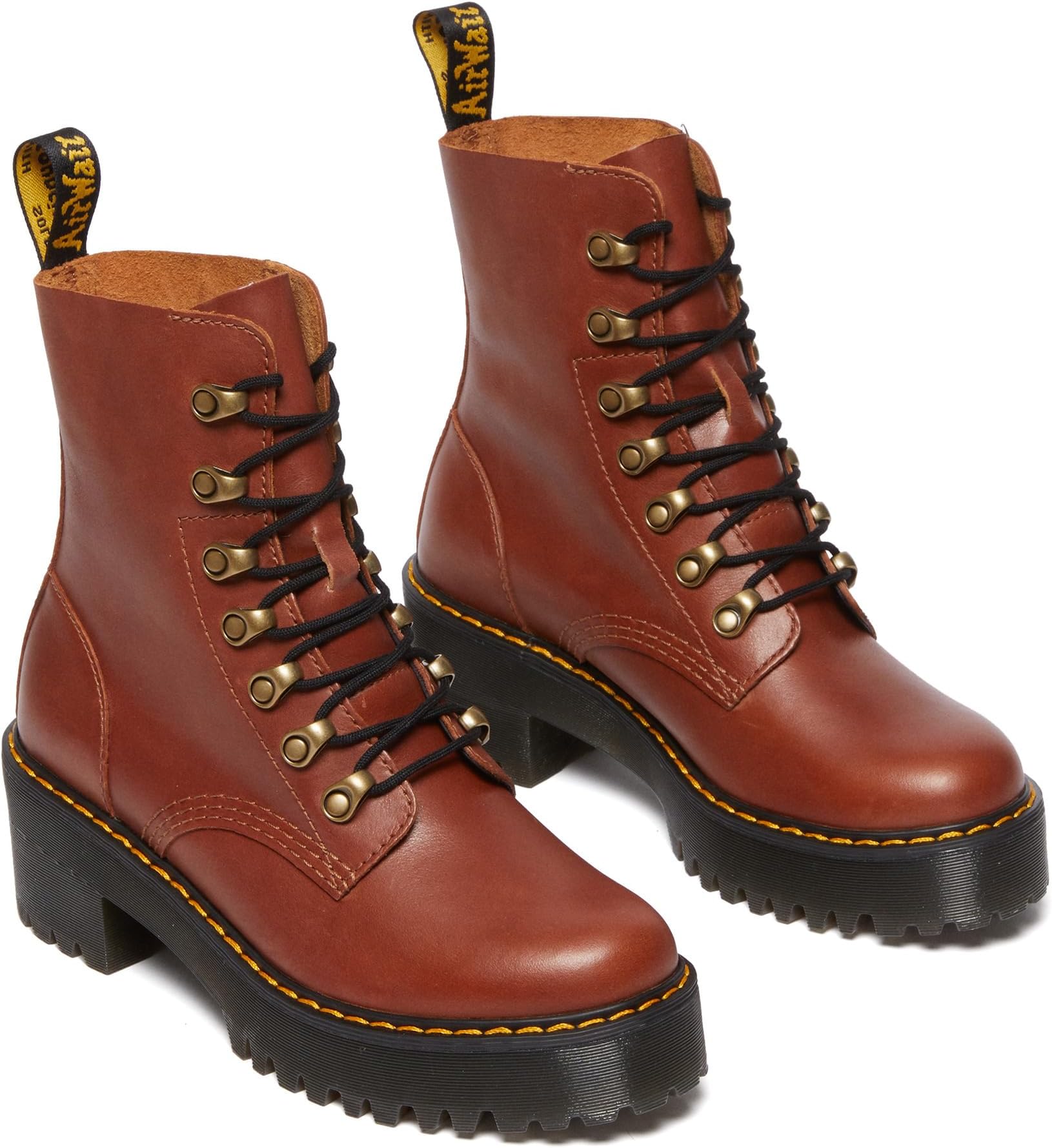 Lace-up boots Leona Dr. Martens, Saddle Tan