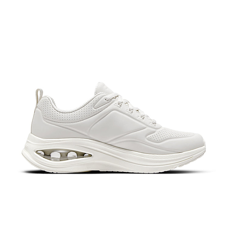 Skechers White Women's Low Top Sneakers