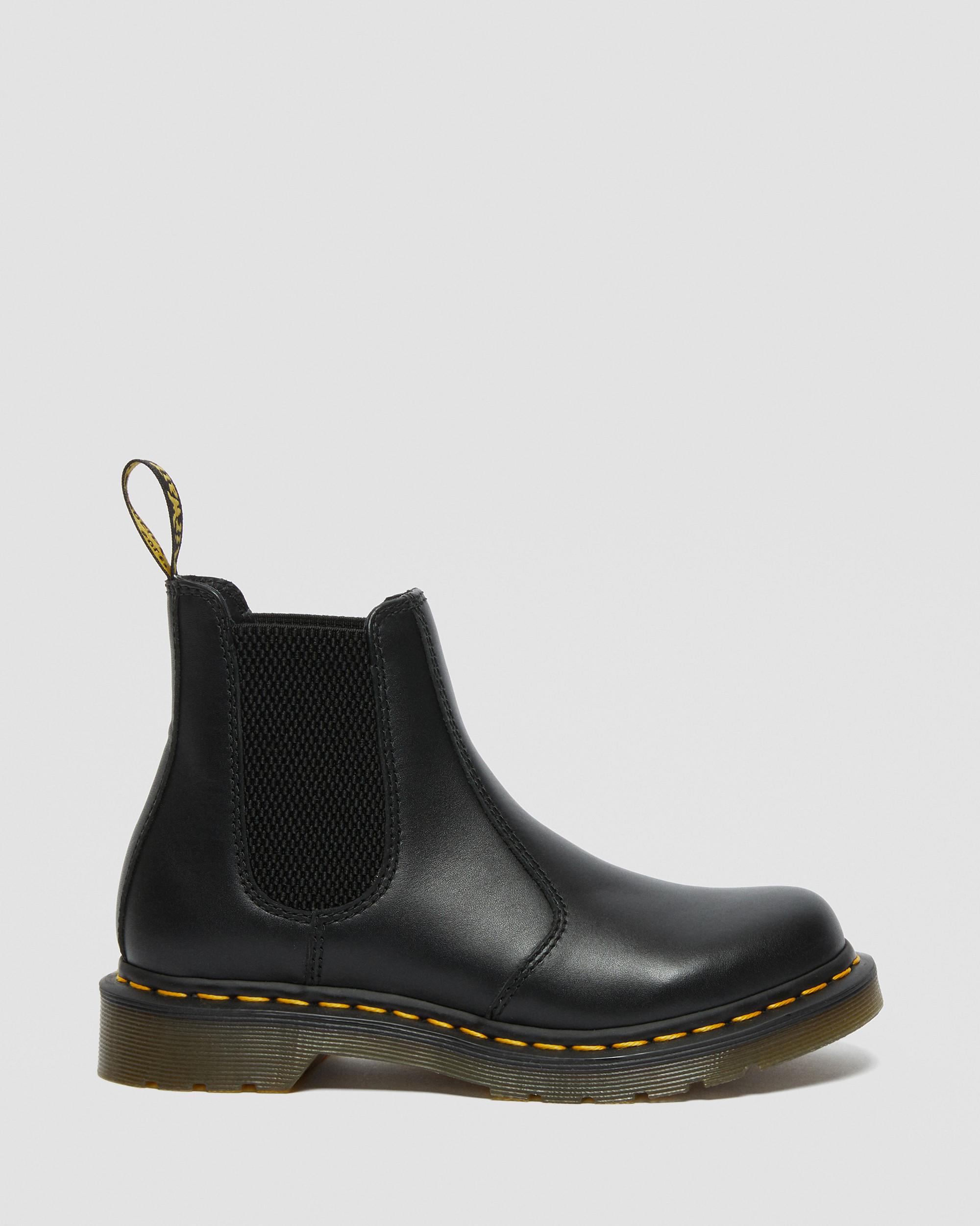 حذاء تشيلسي للنساء من الجلد النابا 2976 من Dr. Martens