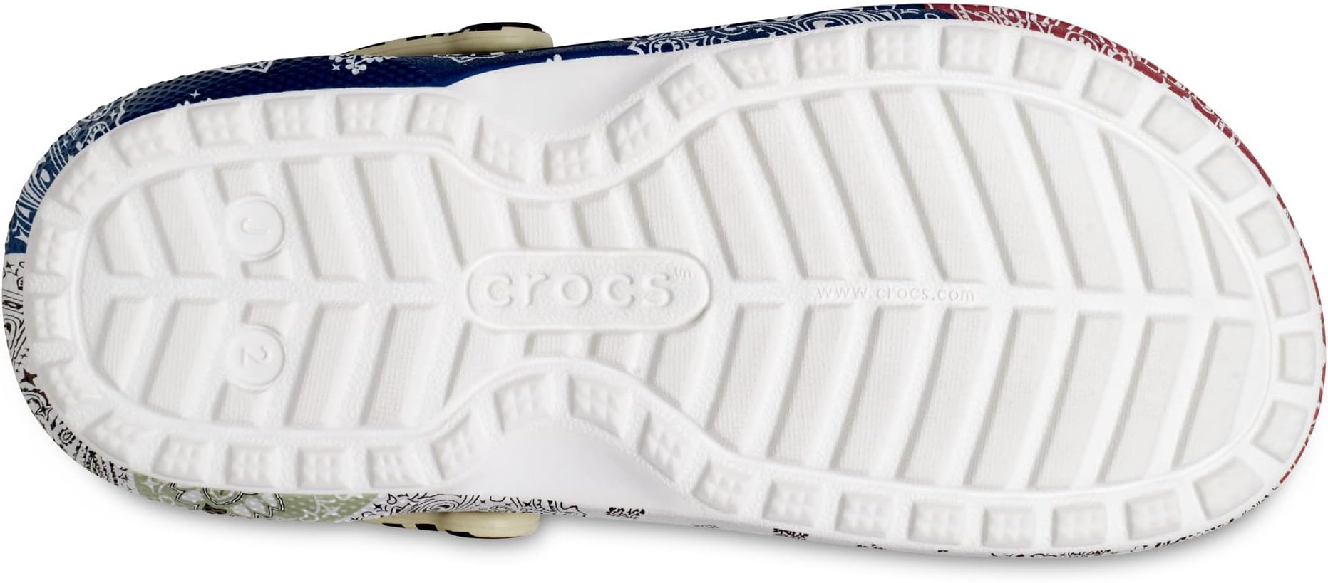 قبقاب Zappos Print Lab: قبقاب كلاسيكي مبطن "Gone Wild" من Crocs، بطبعات مزيج من الألوان/الباندانا/الحيوانات