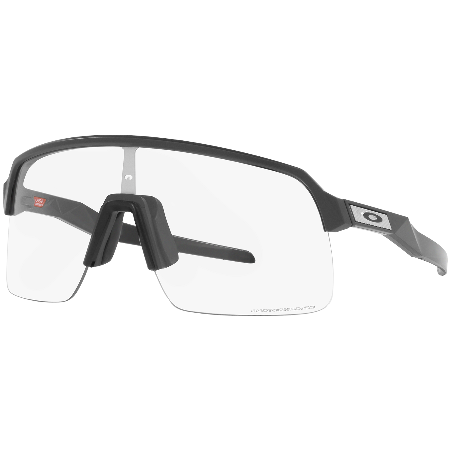 نظارات شمسية Oakley Sutro Lite، كربون غير لامع/شفاف إلى أسود إيريديوم فوتوكروميك