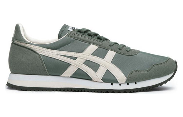 حذاء الجري الماراثوني ثنائي اللون من Onitsuka Tiger باللون الأخضر الكريمي والأبيض