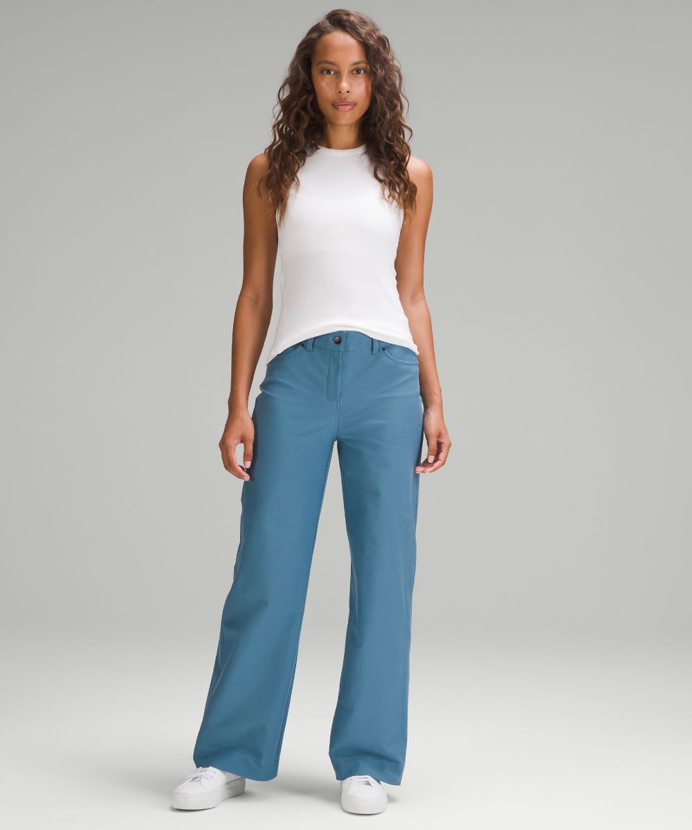 Lululemon pants, blue