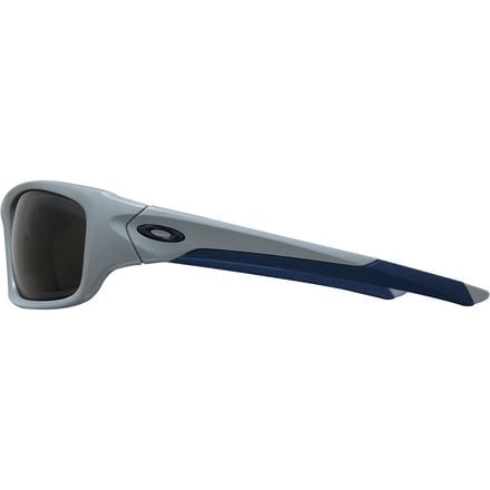 نظارات شمسية من Oakley Flap، ضبابية/رمادية مستقطبة