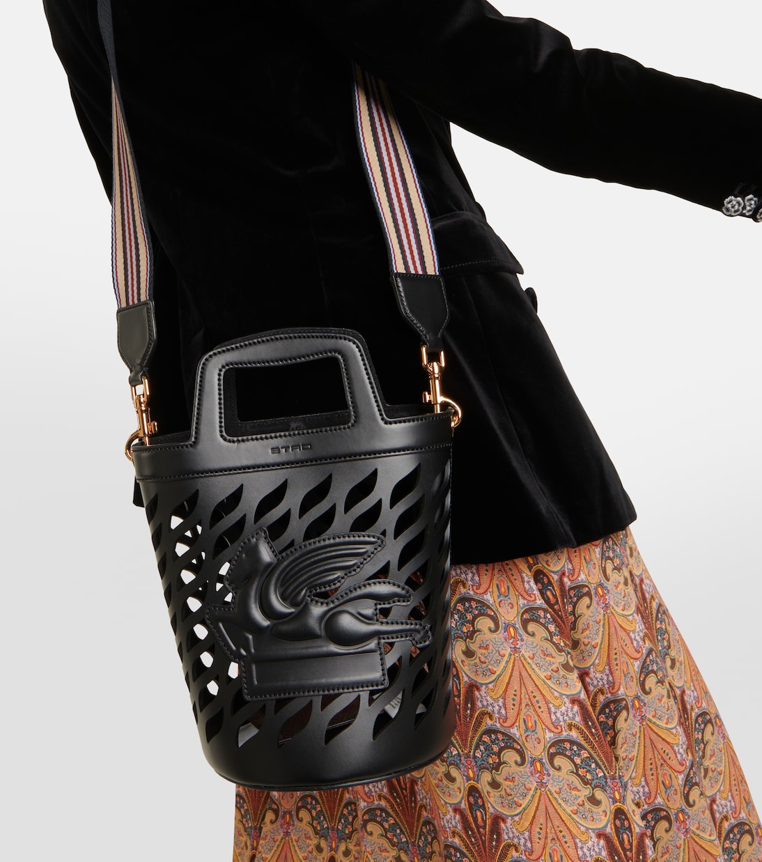 Coffa bucket bag in Etro leather, black